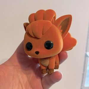 Funko Pop! Vulpix Flocked - Special Edition (no box)
